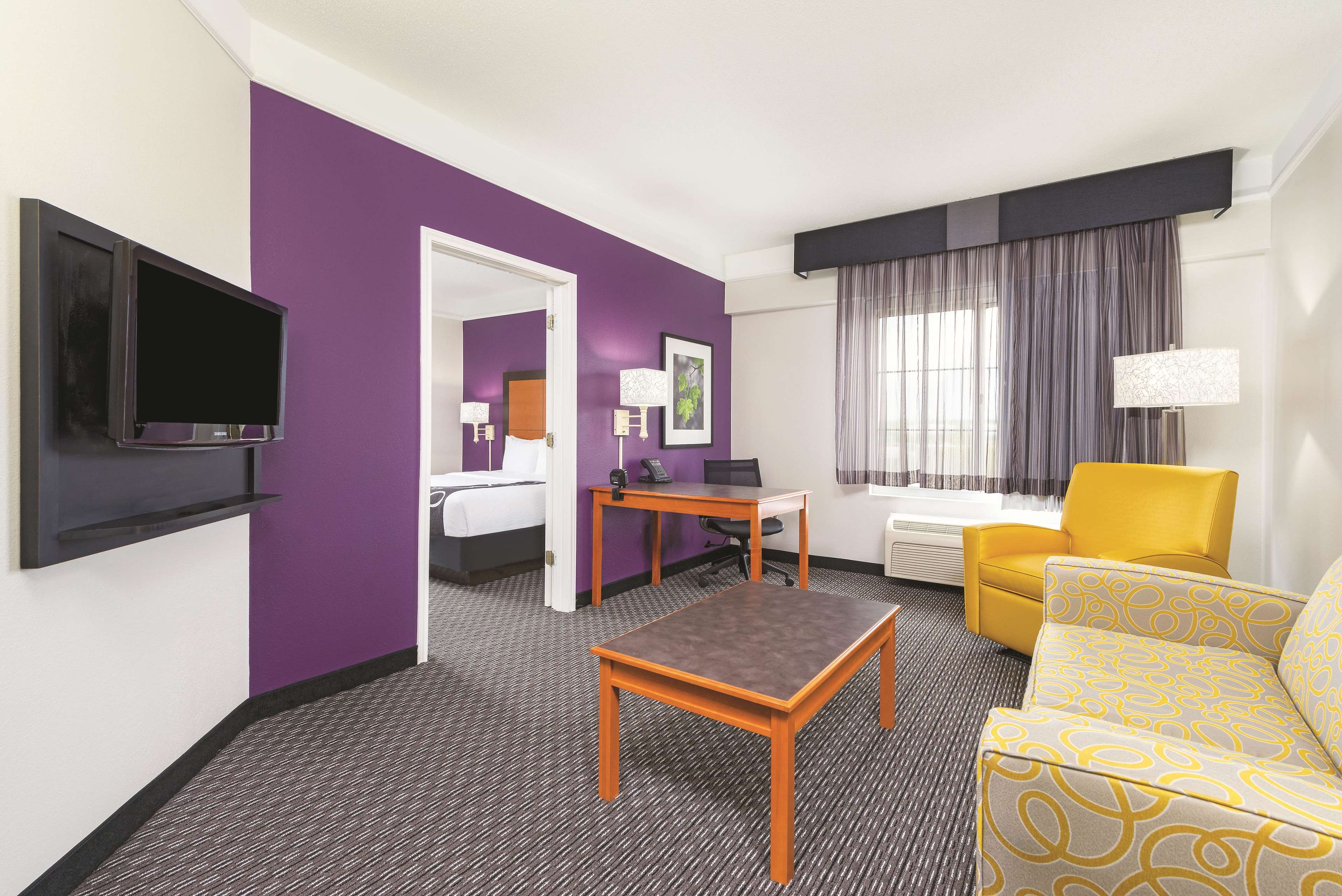 La Quinta Inn & Suites by Wyndham St. Louis Westport