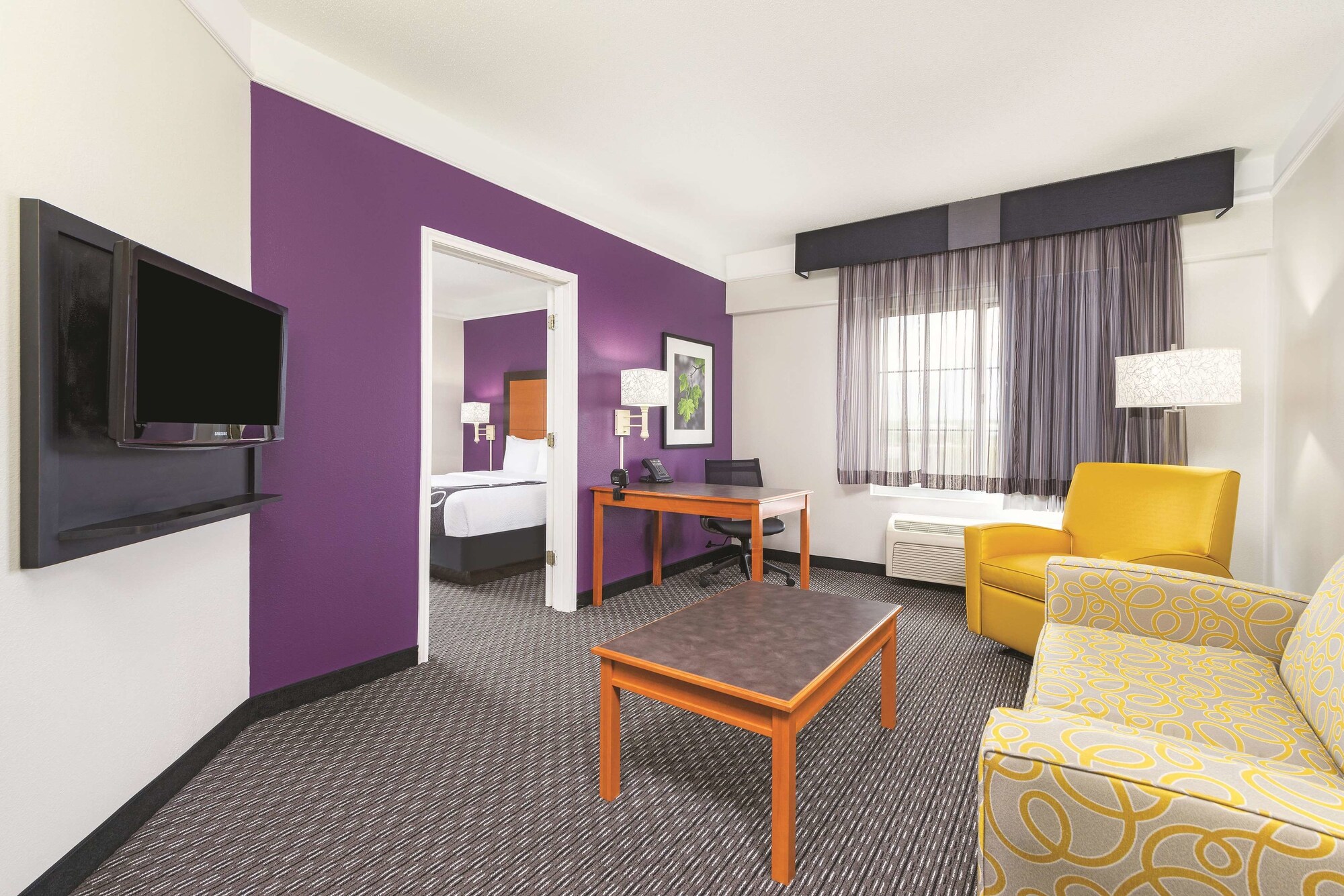 La Quinta Inn & Suites by Wyndham St. Louis Westport