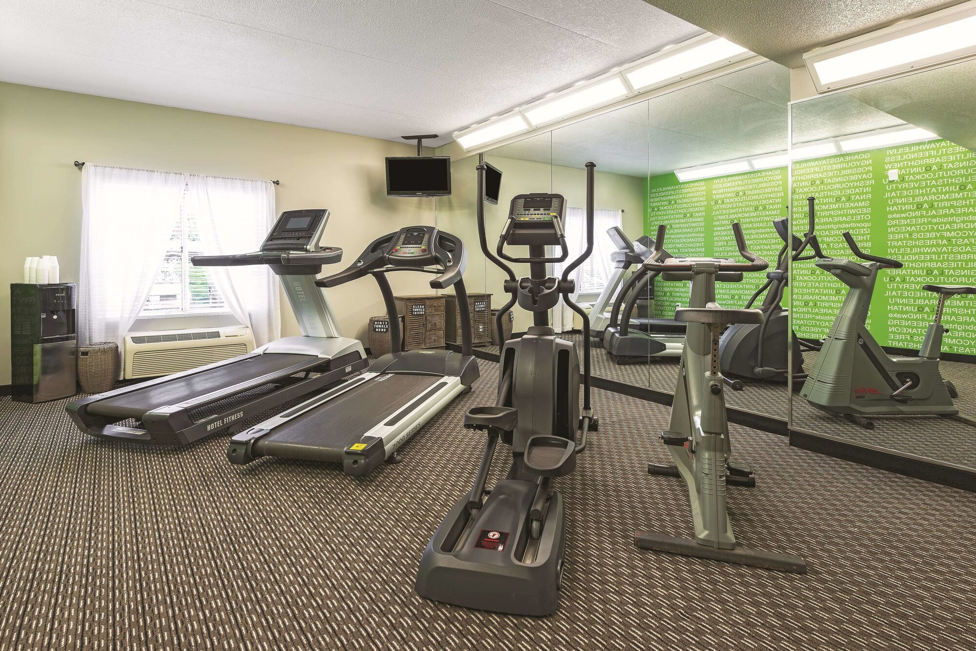 La Quinta Inn & Suites by Wyndham St. Louis Westport
