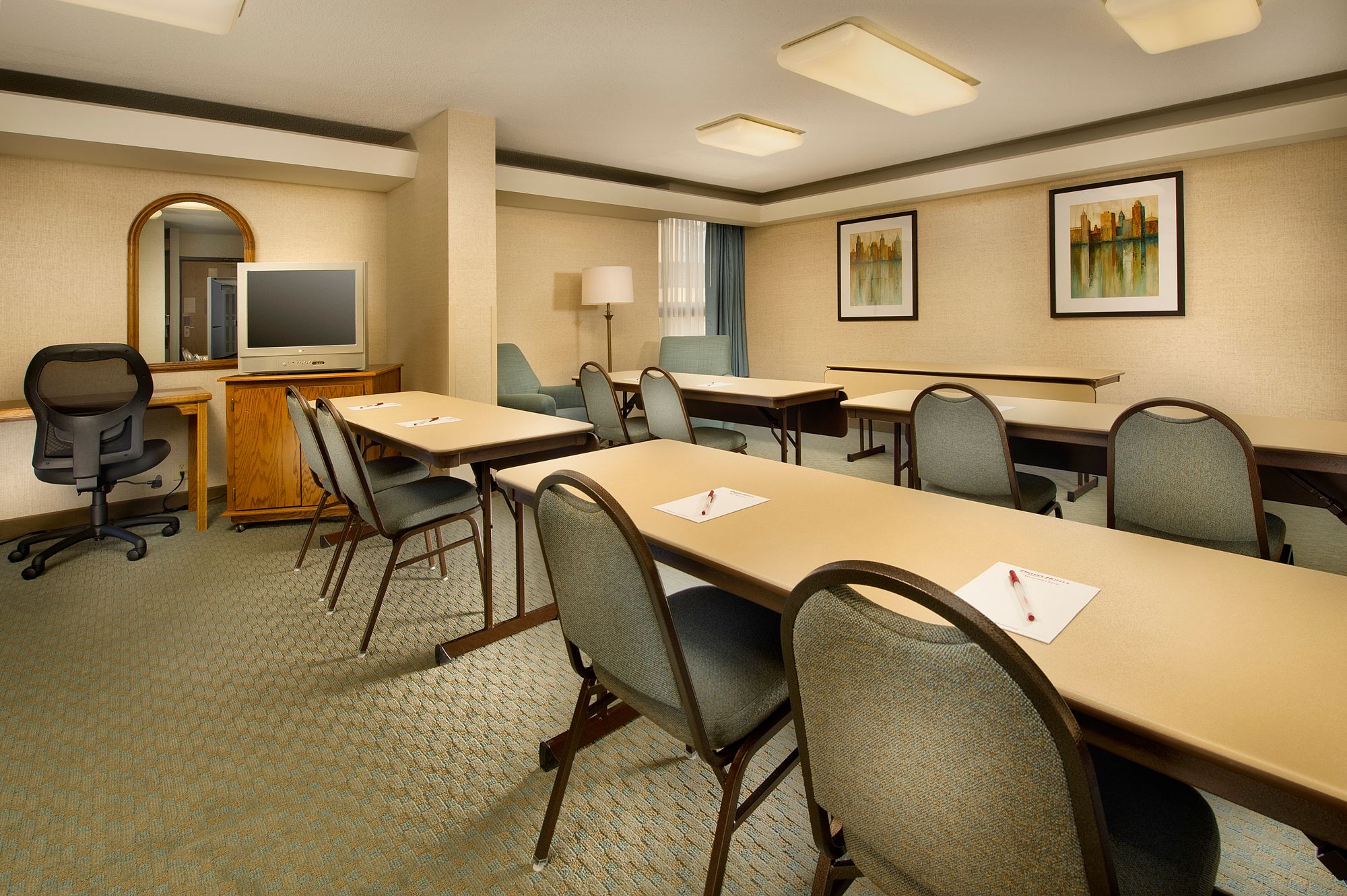 Pear Tree Inn St. Louis Airport