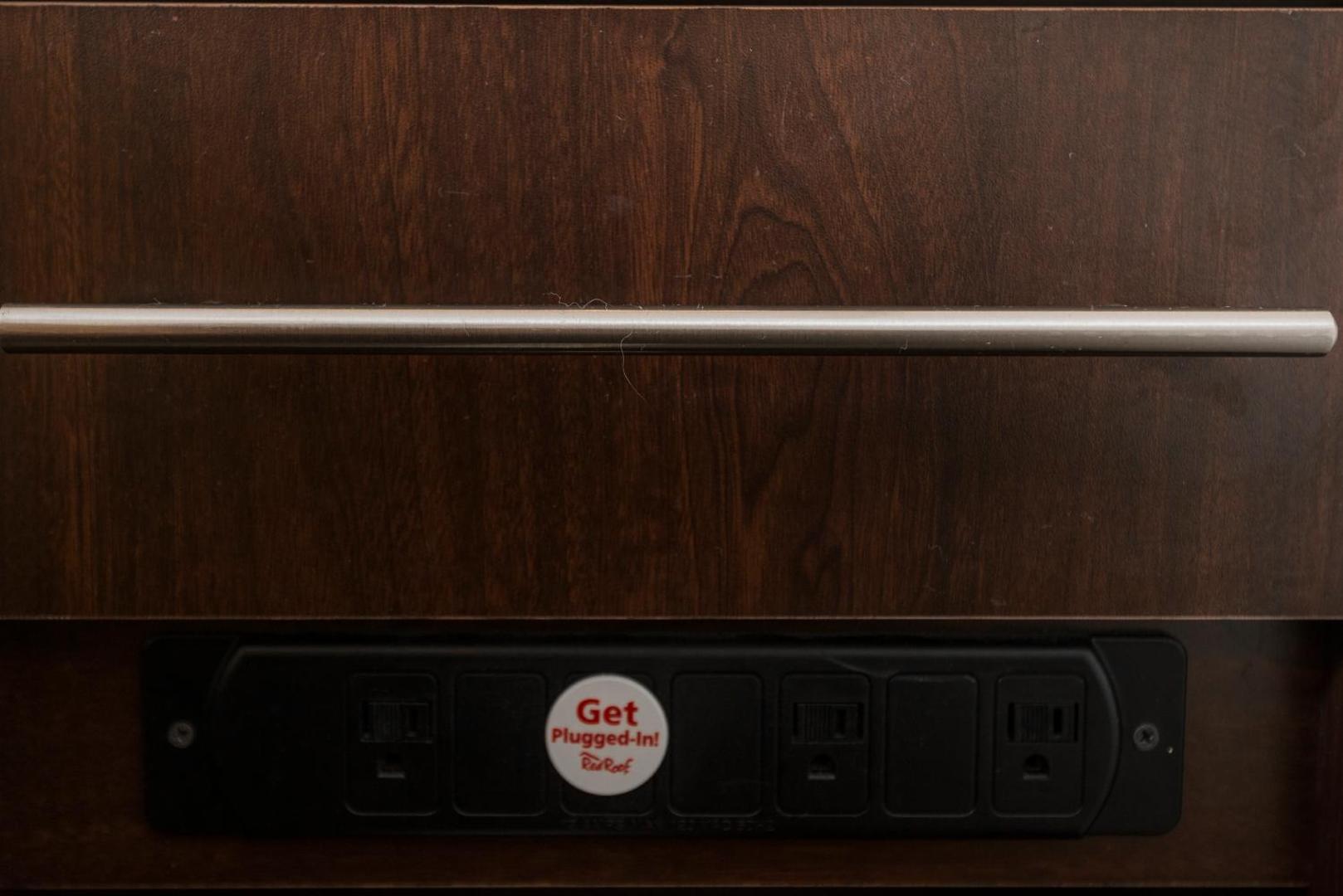 Red Roof PLUS+ St Louis - Forest Park/Hampton Ave