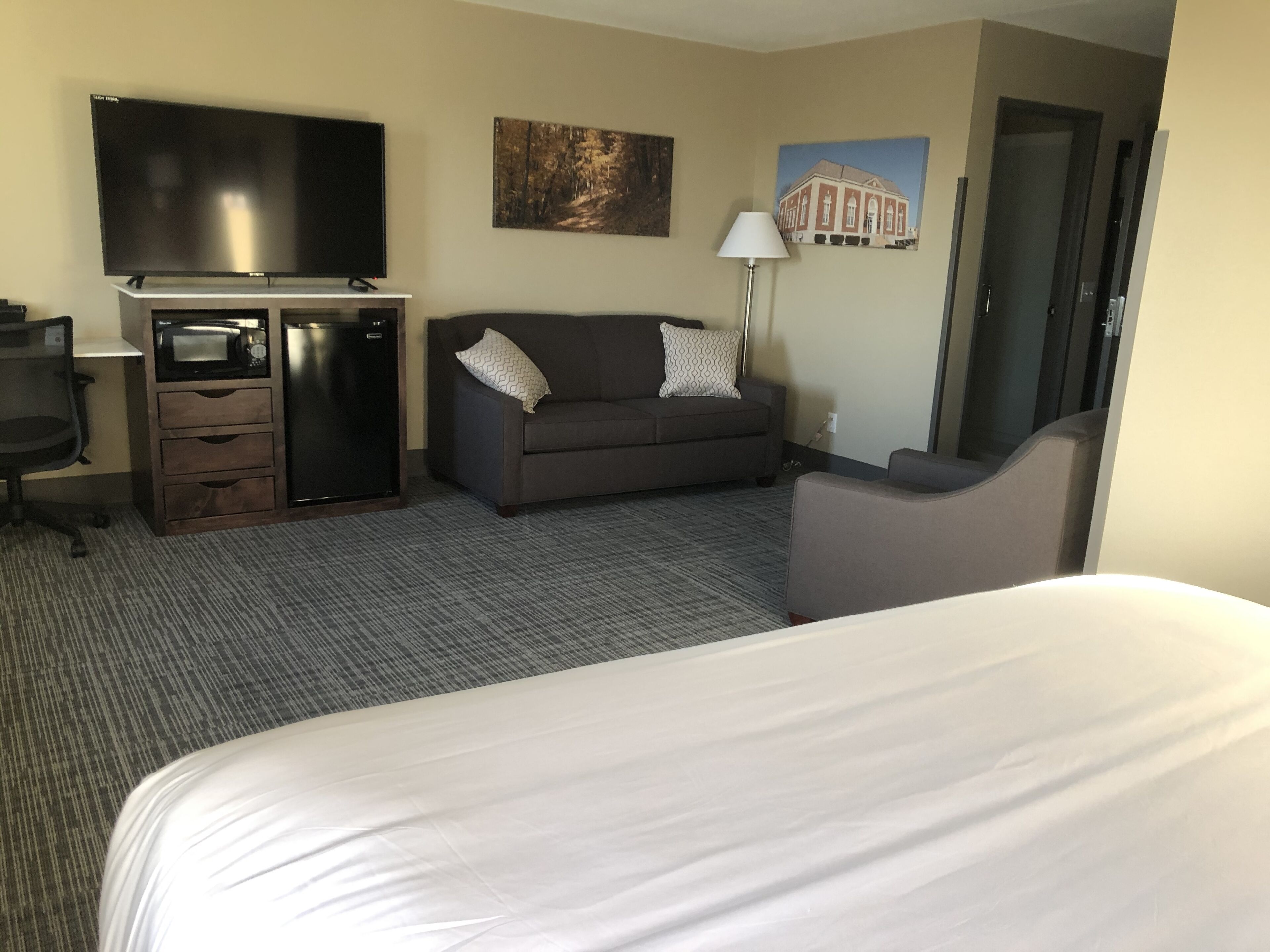 Cobblestone Inn & Suites Trenton