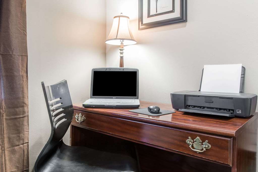 Super 8 by Wyndham Union
