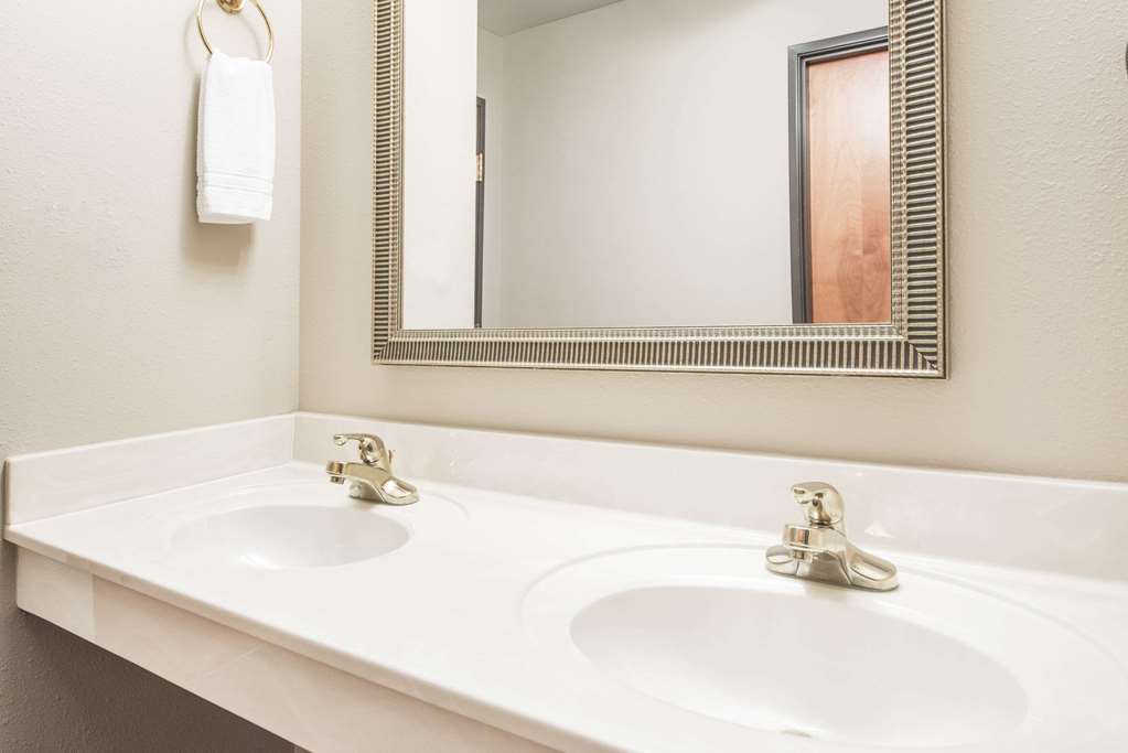 Super 8 by Wyndham Union