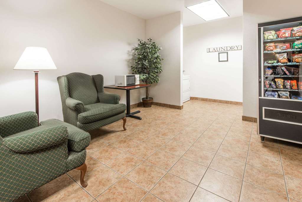 Super 8 by Wyndham Union