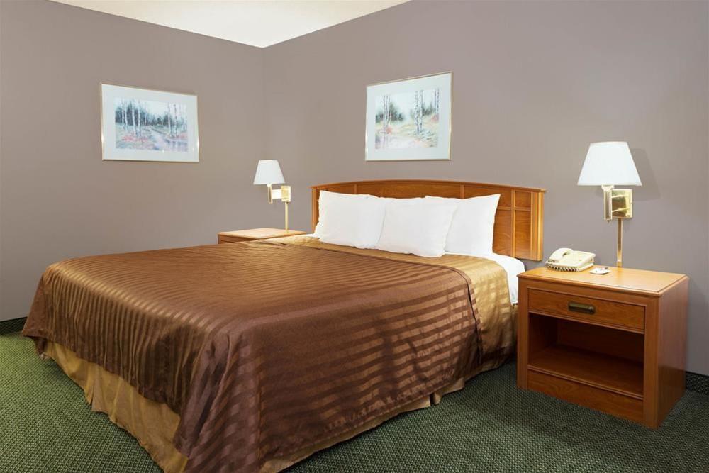 Travelodge Diamond Inn