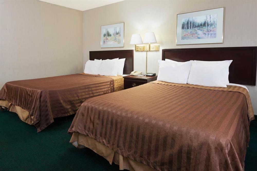 Travelodge Diamond Inn