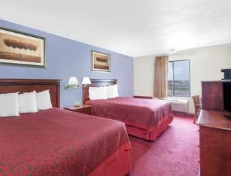 Days Inn by Wyndham Warrensburg