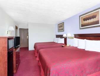 Days Inn by Wyndham Warrensburg