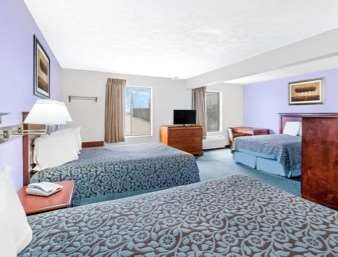 Days Inn by Wyndham Warrensburg