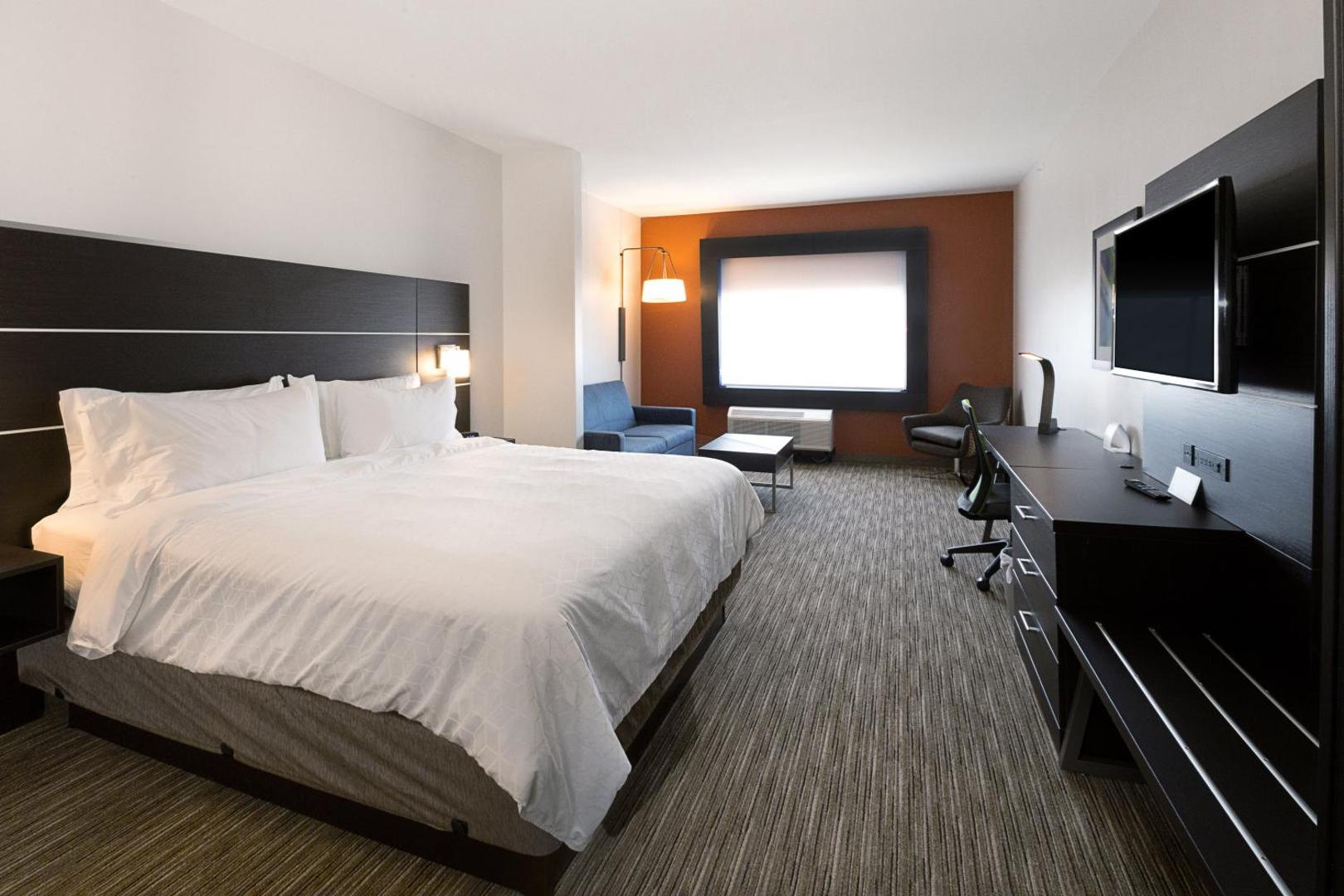 Holiday Inn Express & Suites Wentzville St Louis West