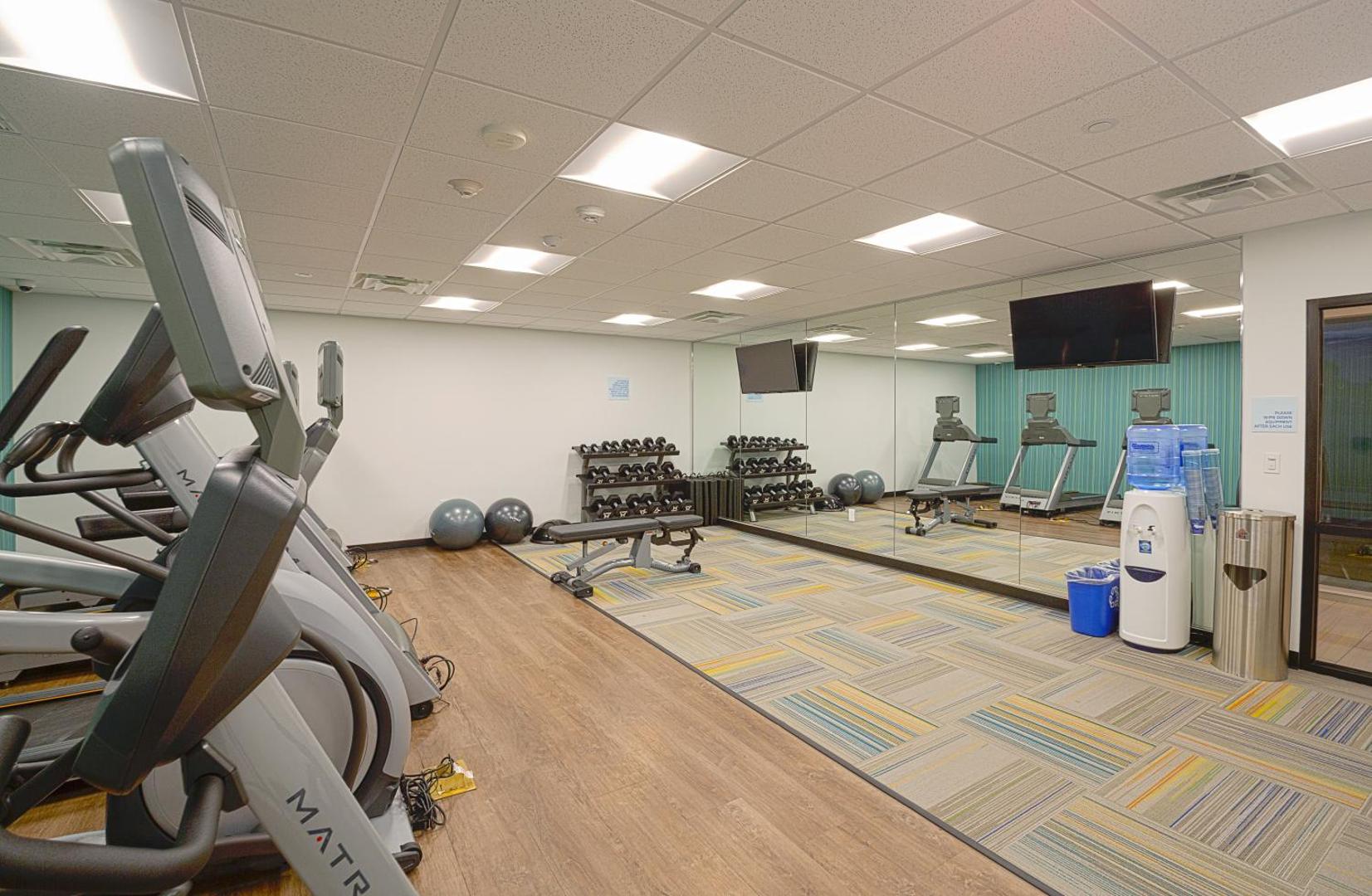 Holiday Inn Express & Suites Wentzville St Louis West