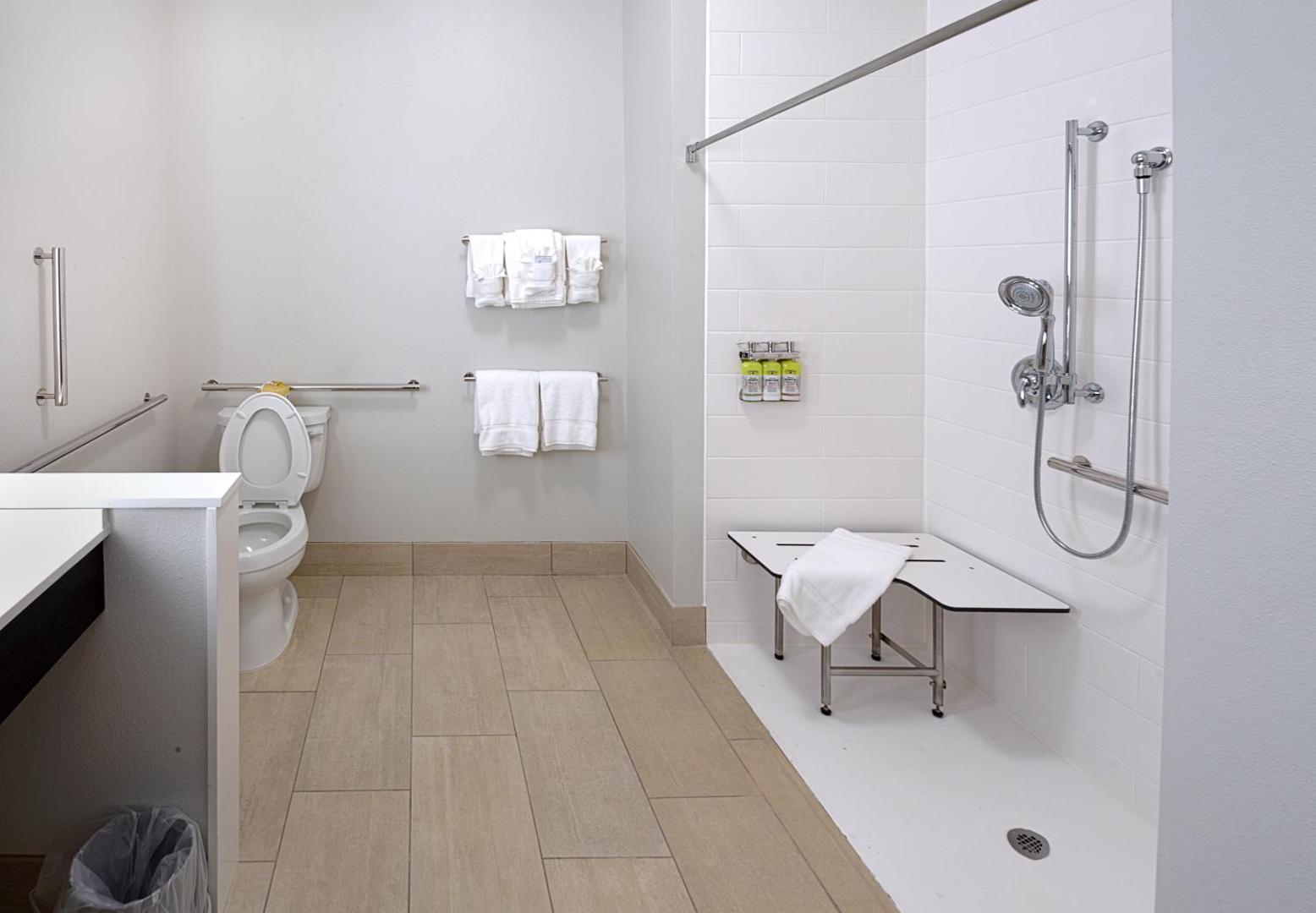 Holiday Inn Express & Suites Wentzville St Louis West