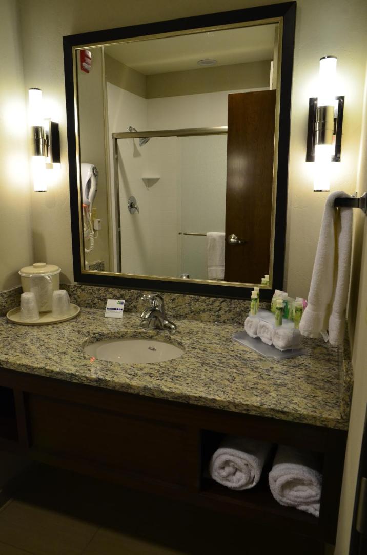 Holiday Inn Express & Suites Belgrade