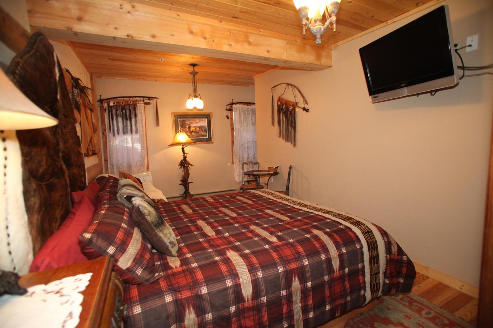 Swan River Inn
