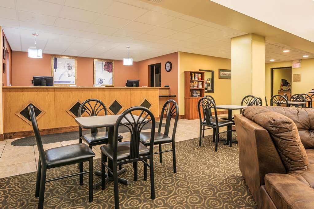 Howard Johnson by Wyndham Billings