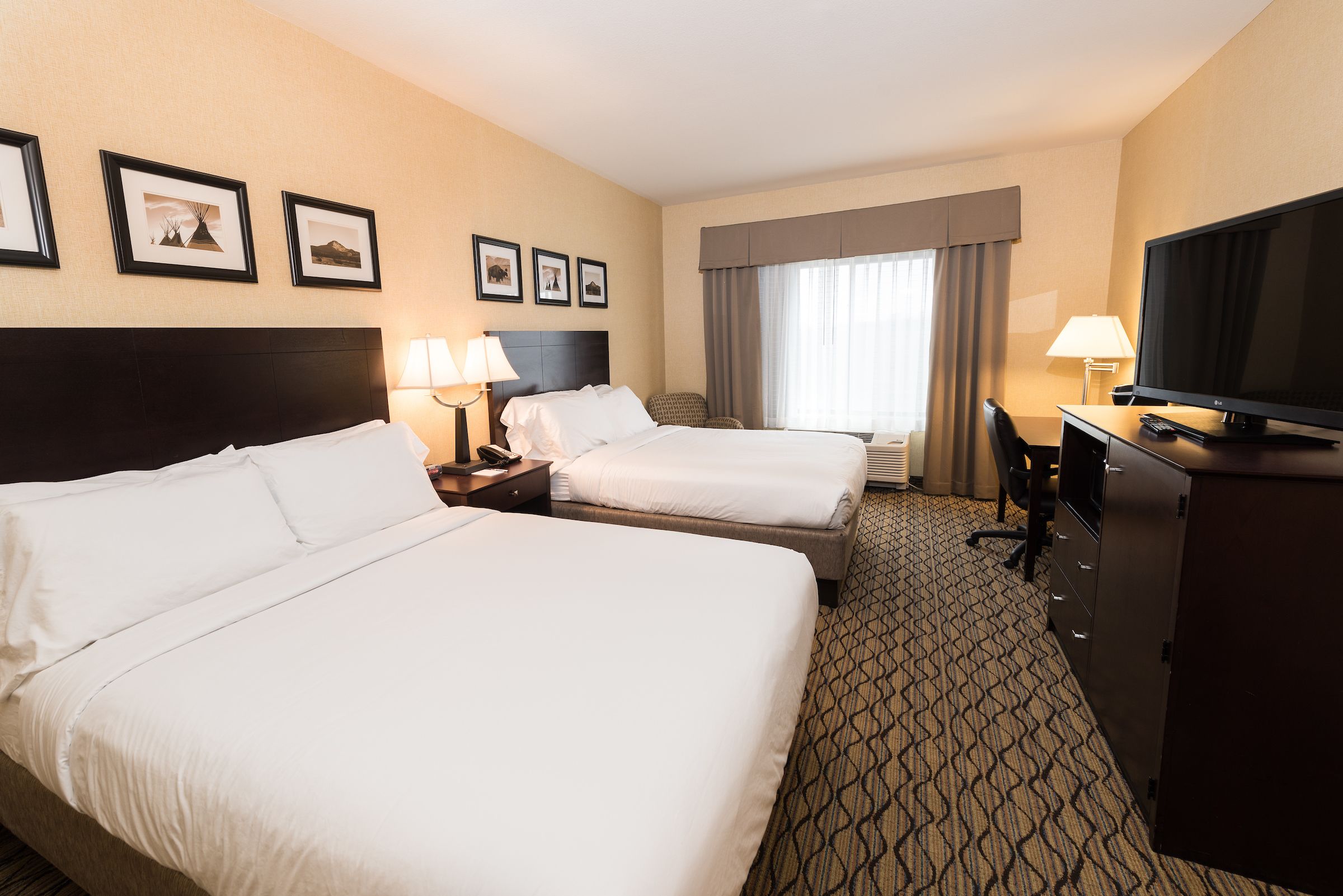 Glacier Peaks Hotel & Casino