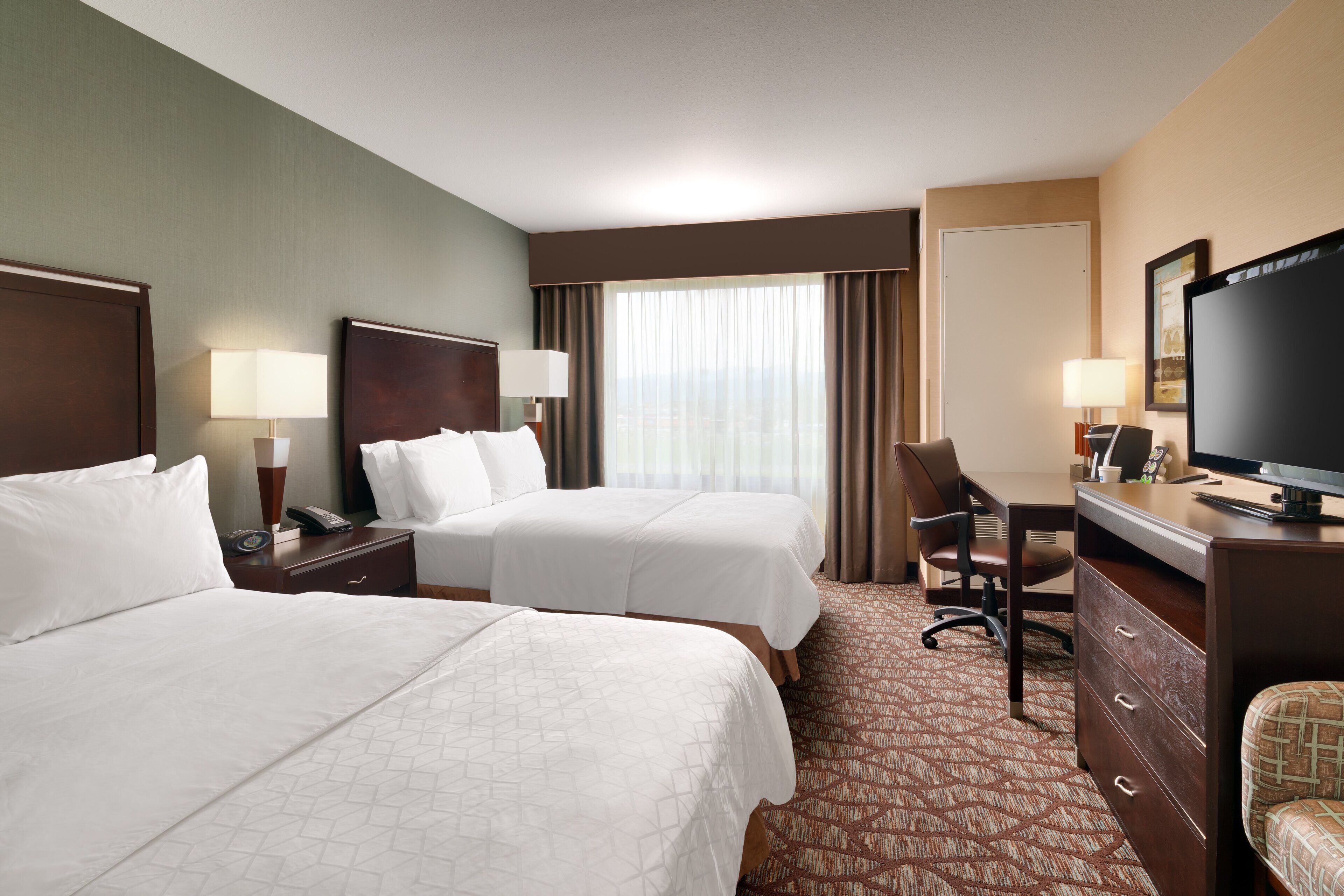 Holiday Inn Express & Suites Butte SE