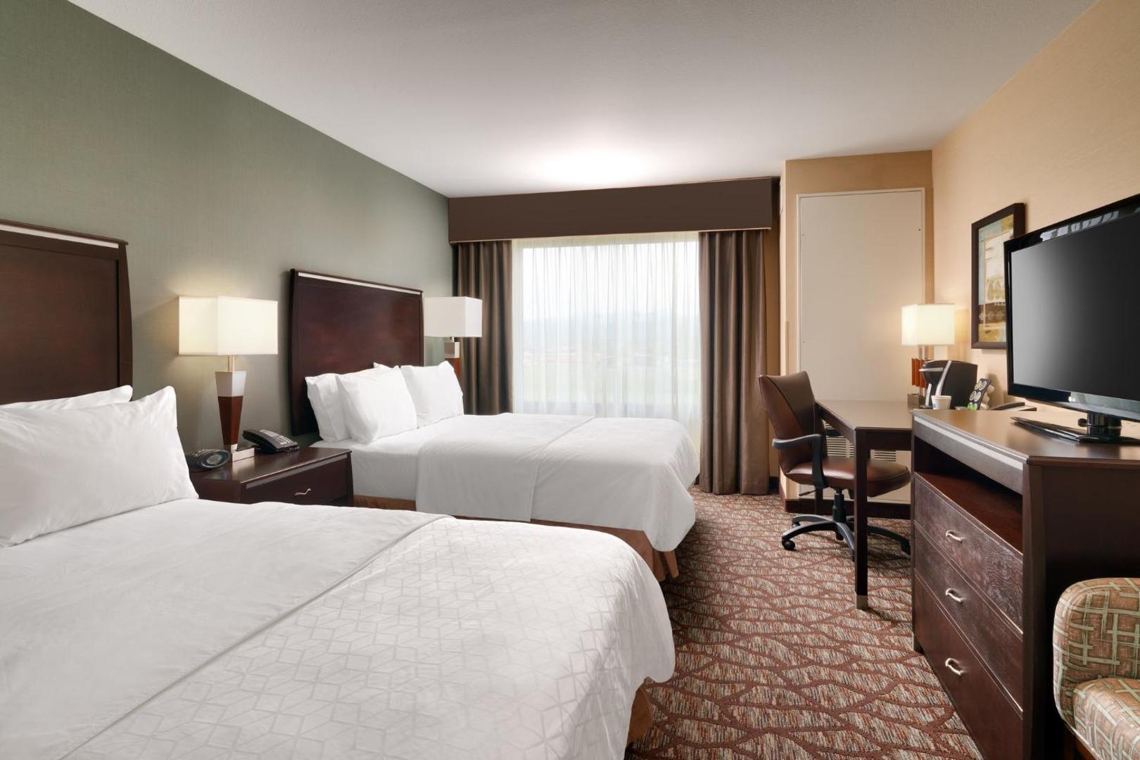 Holiday Inn Express & Suites Butte SE