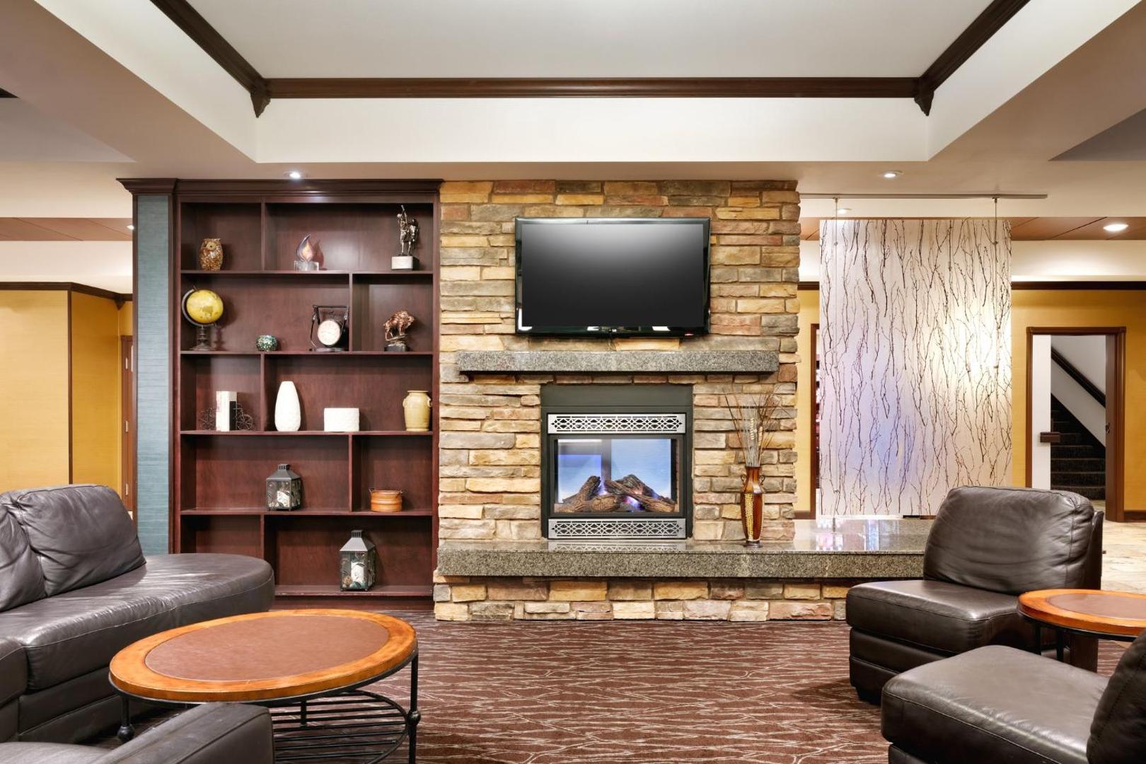 Holiday Inn Express & Suites Butte SE