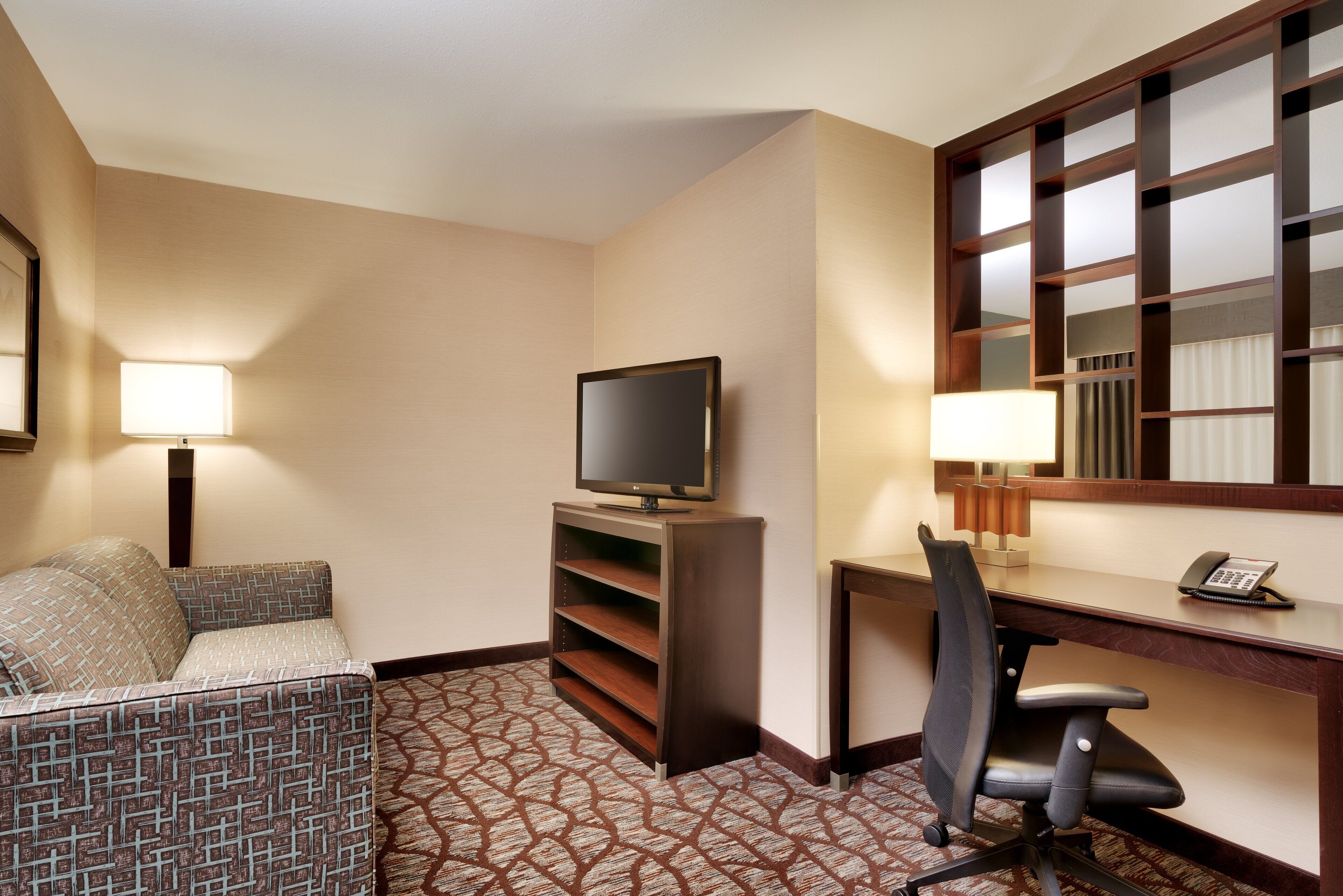 Holiday Inn Express & Suites Butte SE