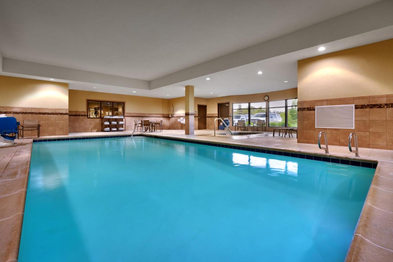 Holiday Inn Express & Suites Butte SE