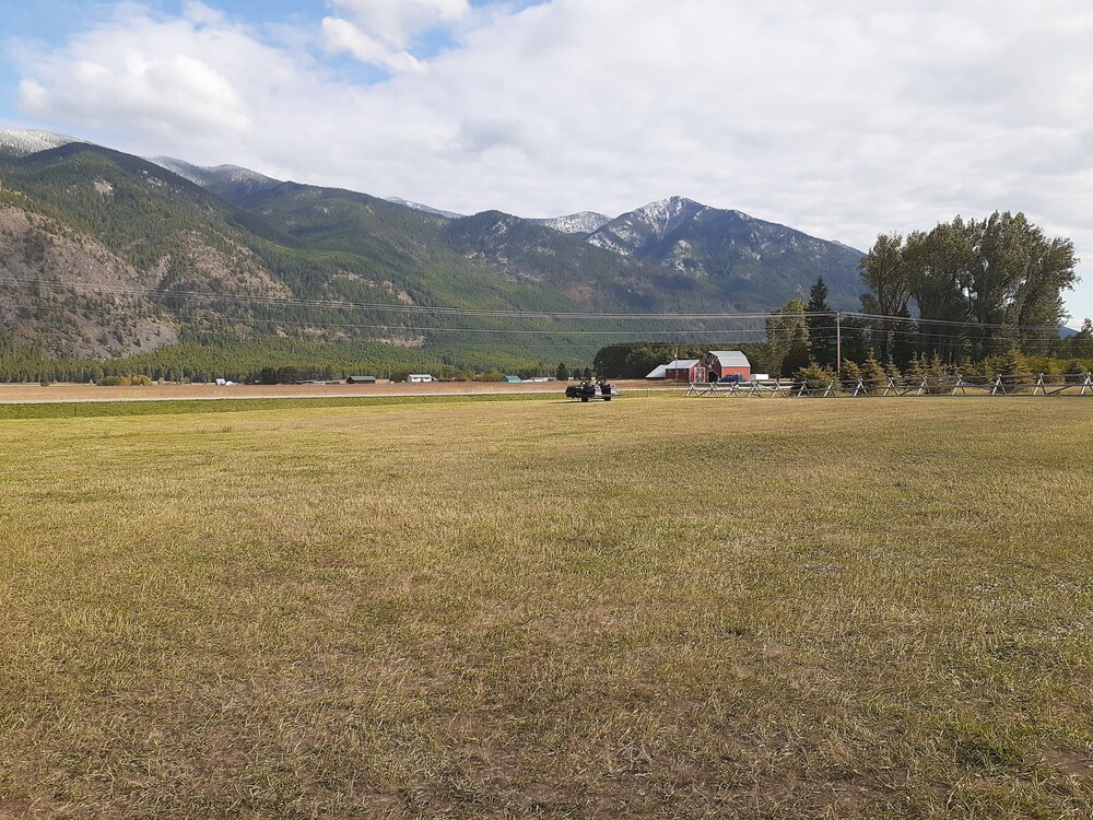 Glacier Acres Guest Ranch
