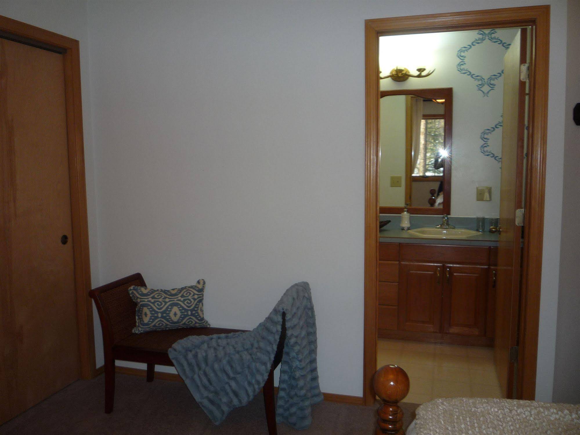 Meadow Lake View Bed and Breakfast
