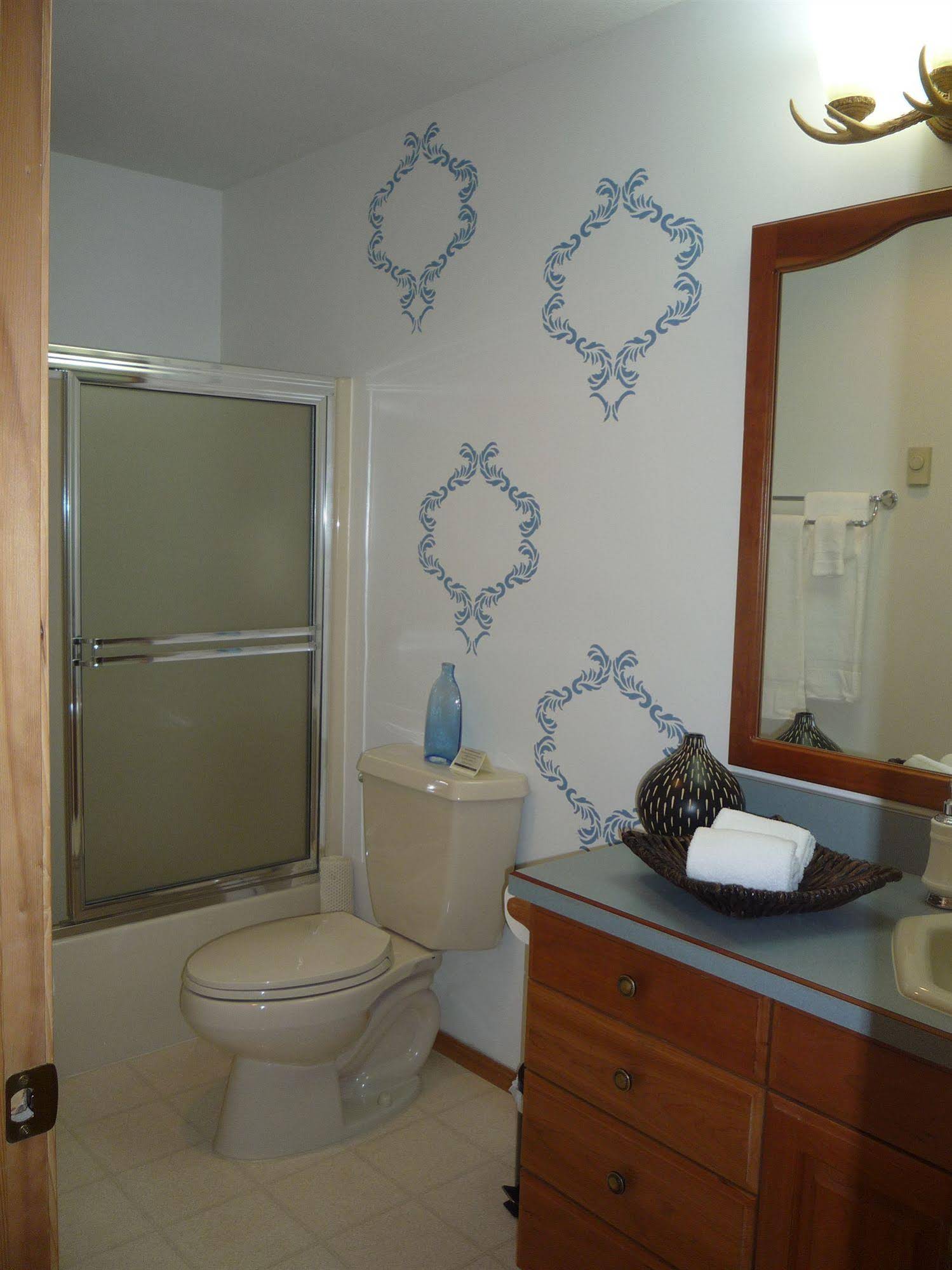 Meadow Lake View Bed and Breakfast