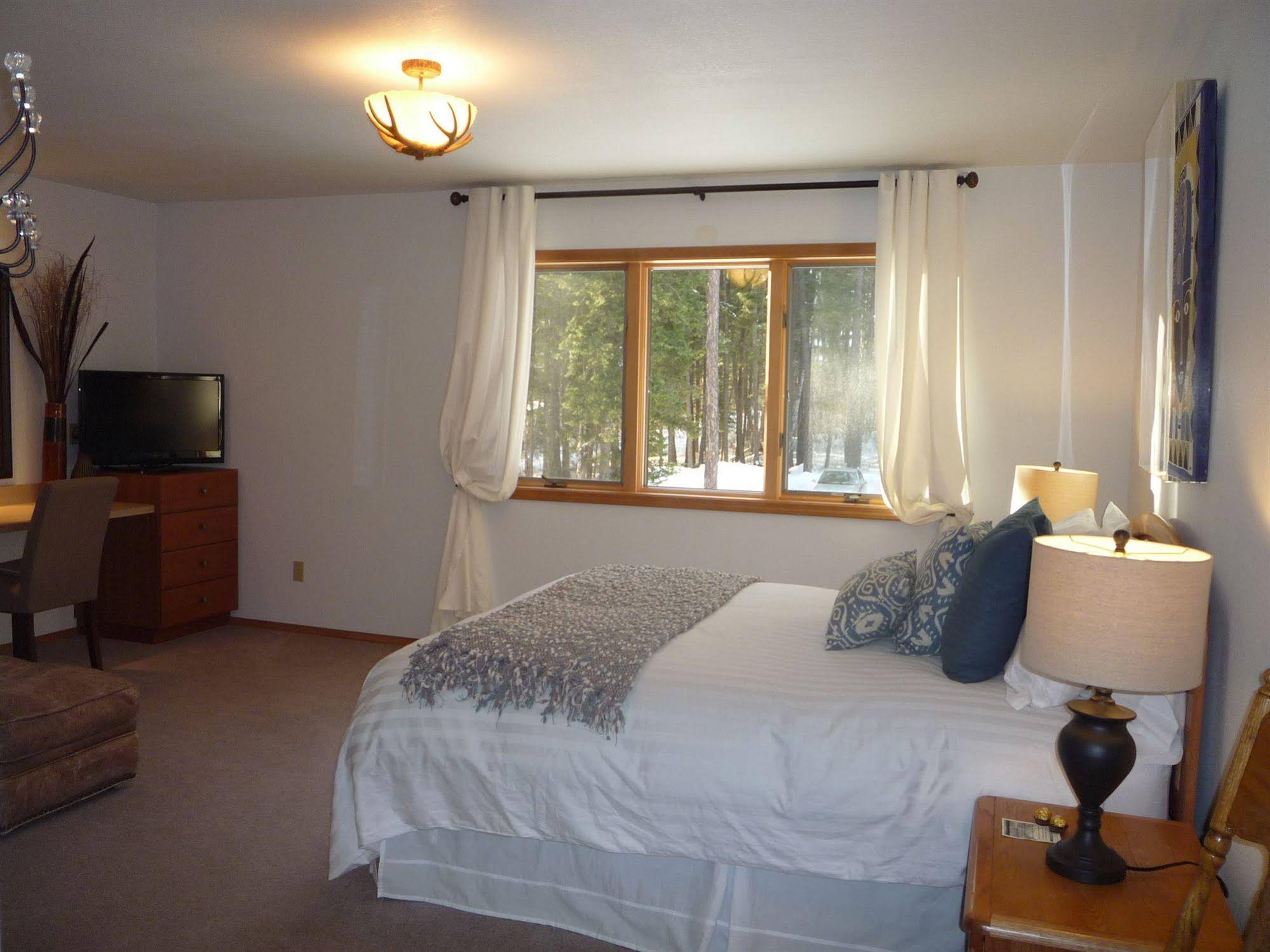 Meadow Lake View Bed and Breakfast