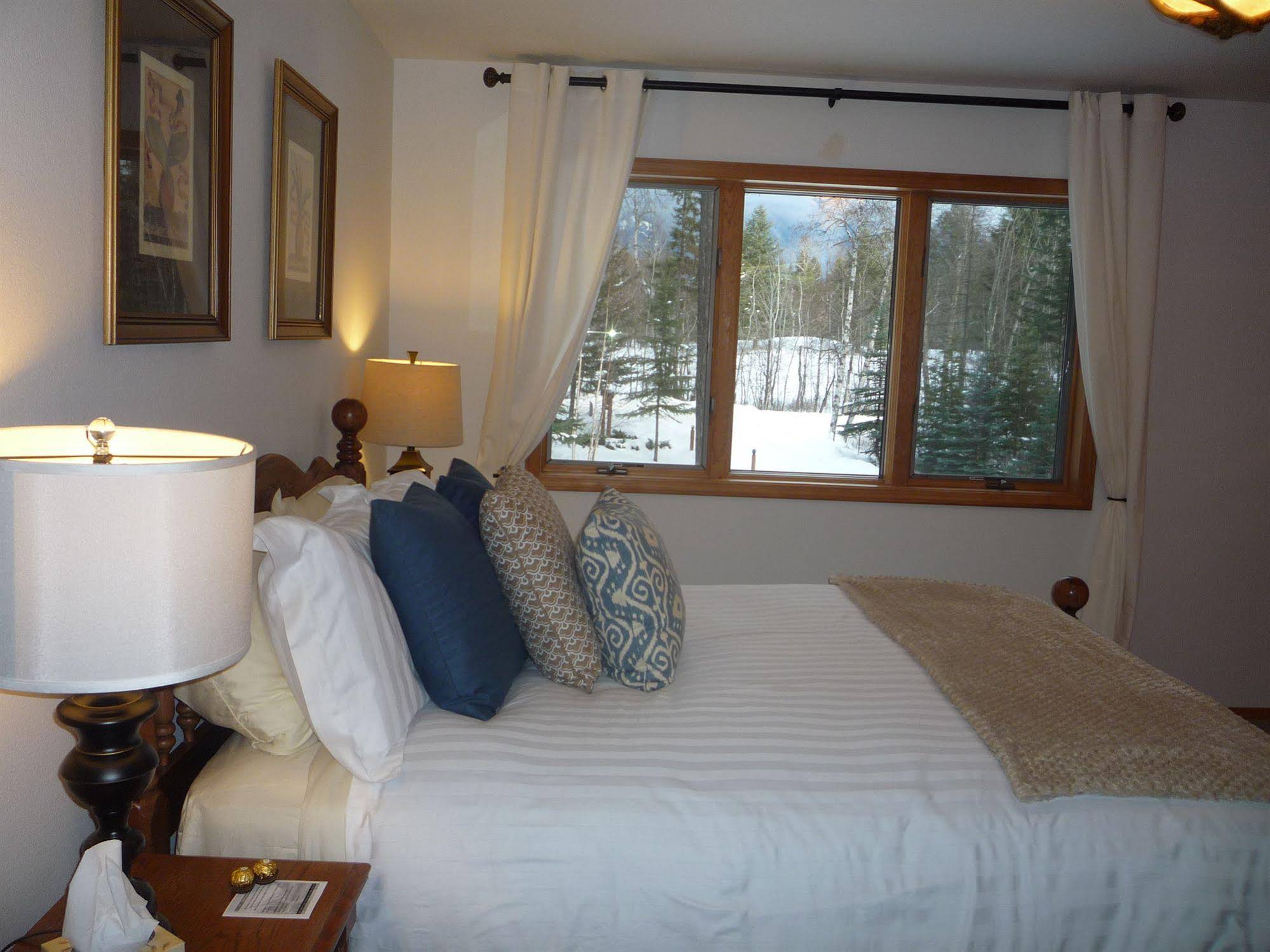 Meadow Lake View Bed and Breakfast