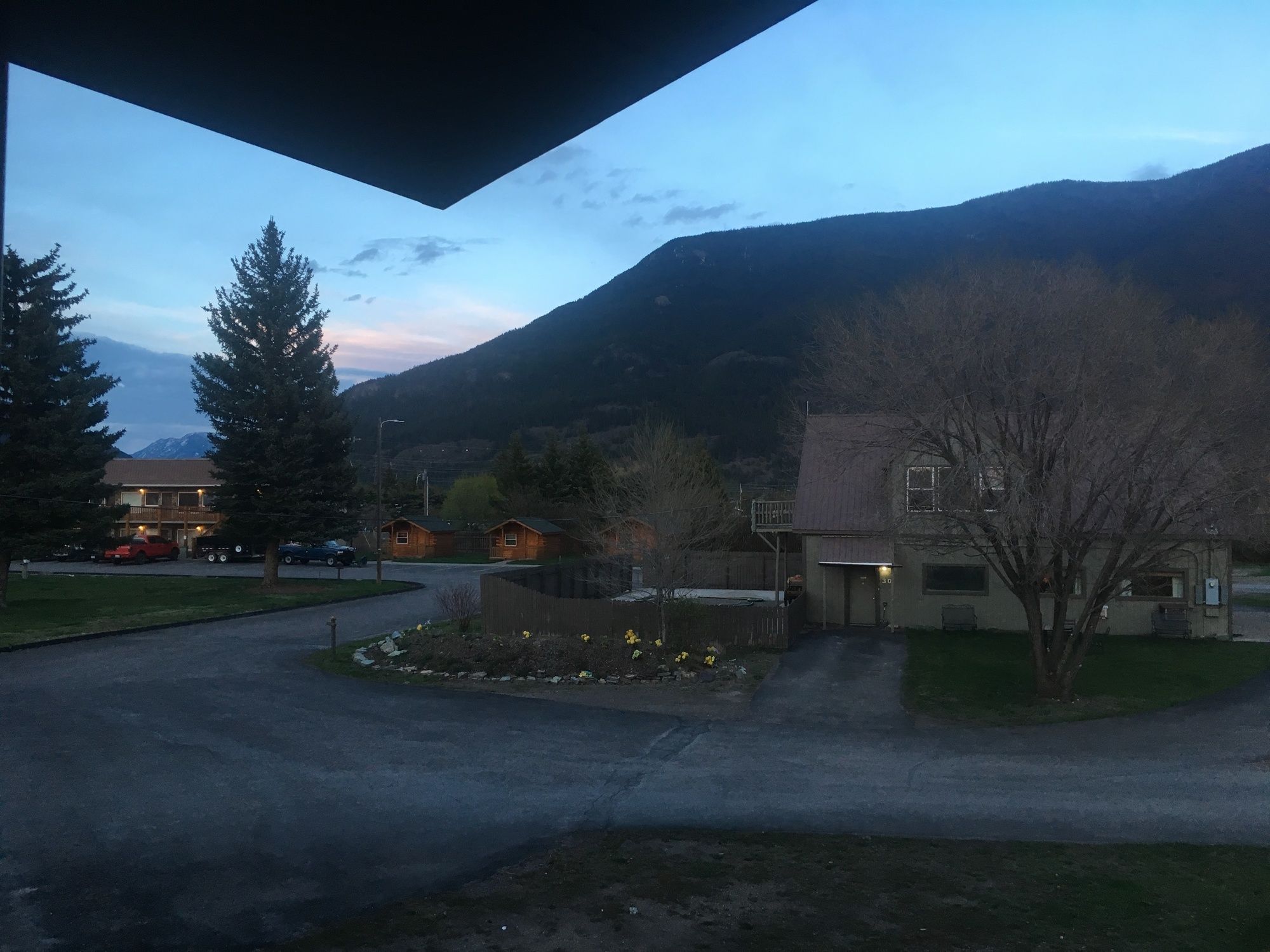 Western Inn Glacier Park