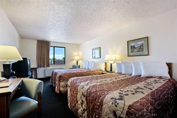 Super 8 by Wyndham Conrad