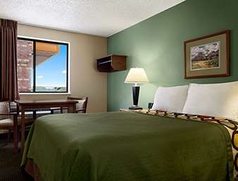 Super 8 by Wyndham Conrad