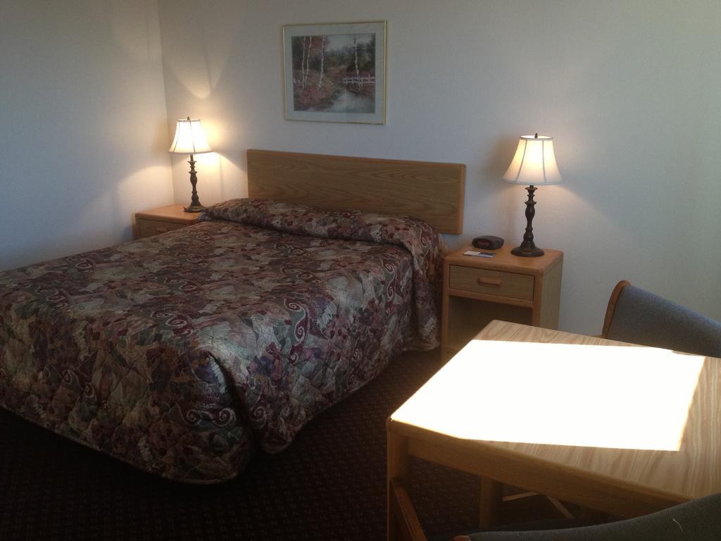 Travelodge by Wyndham Deer Lodge Montana