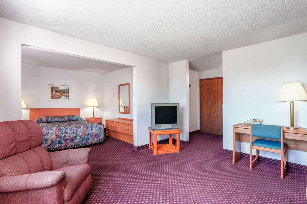 Travelodge by Wyndham Deer Lodge Montana