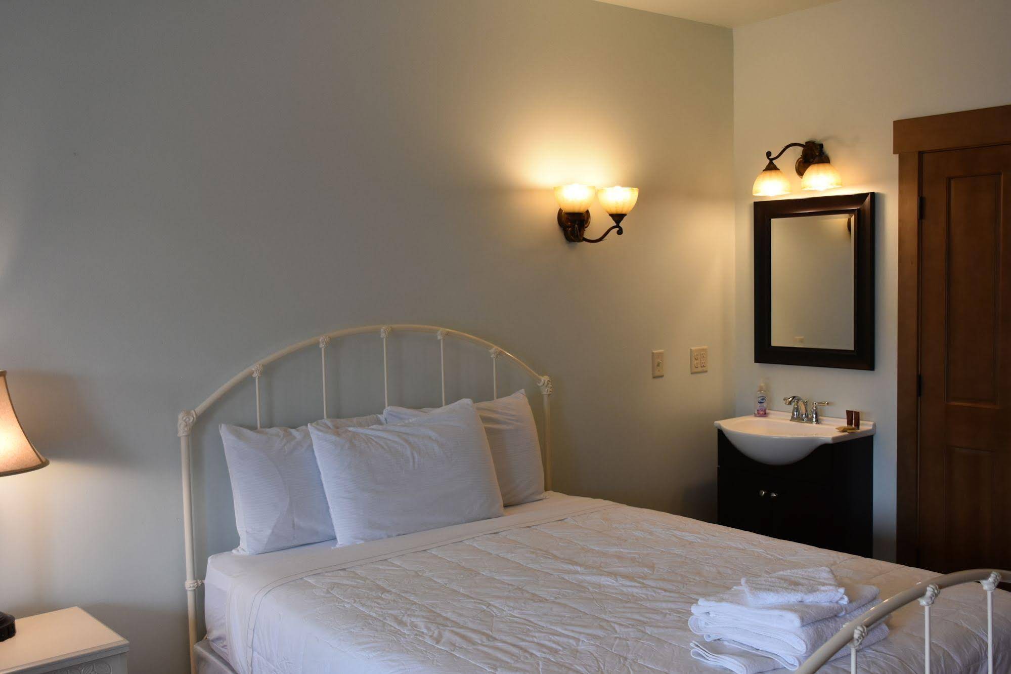 Yellowstone Condos & Suites