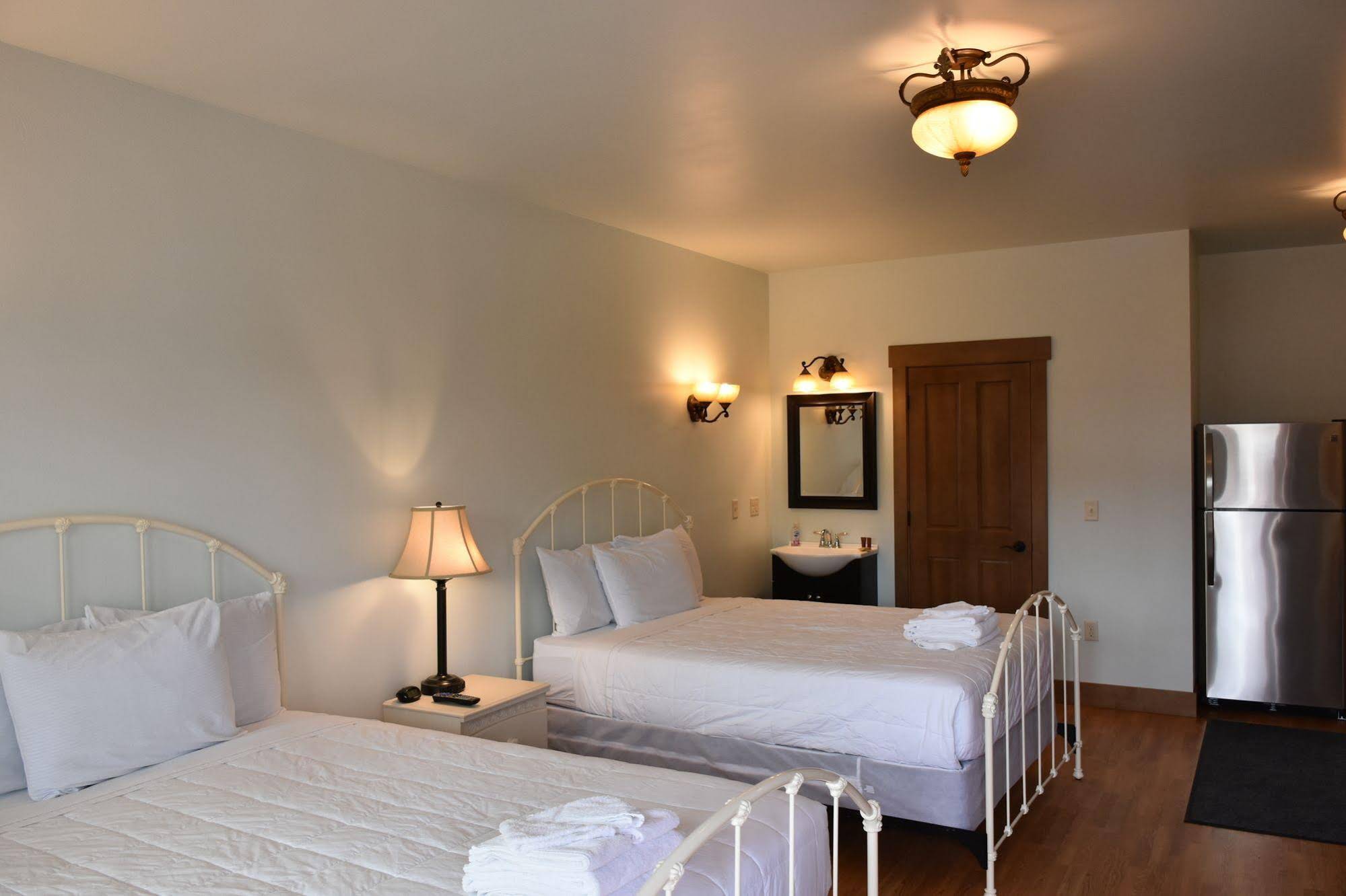 Yellowstone Condos & Suites