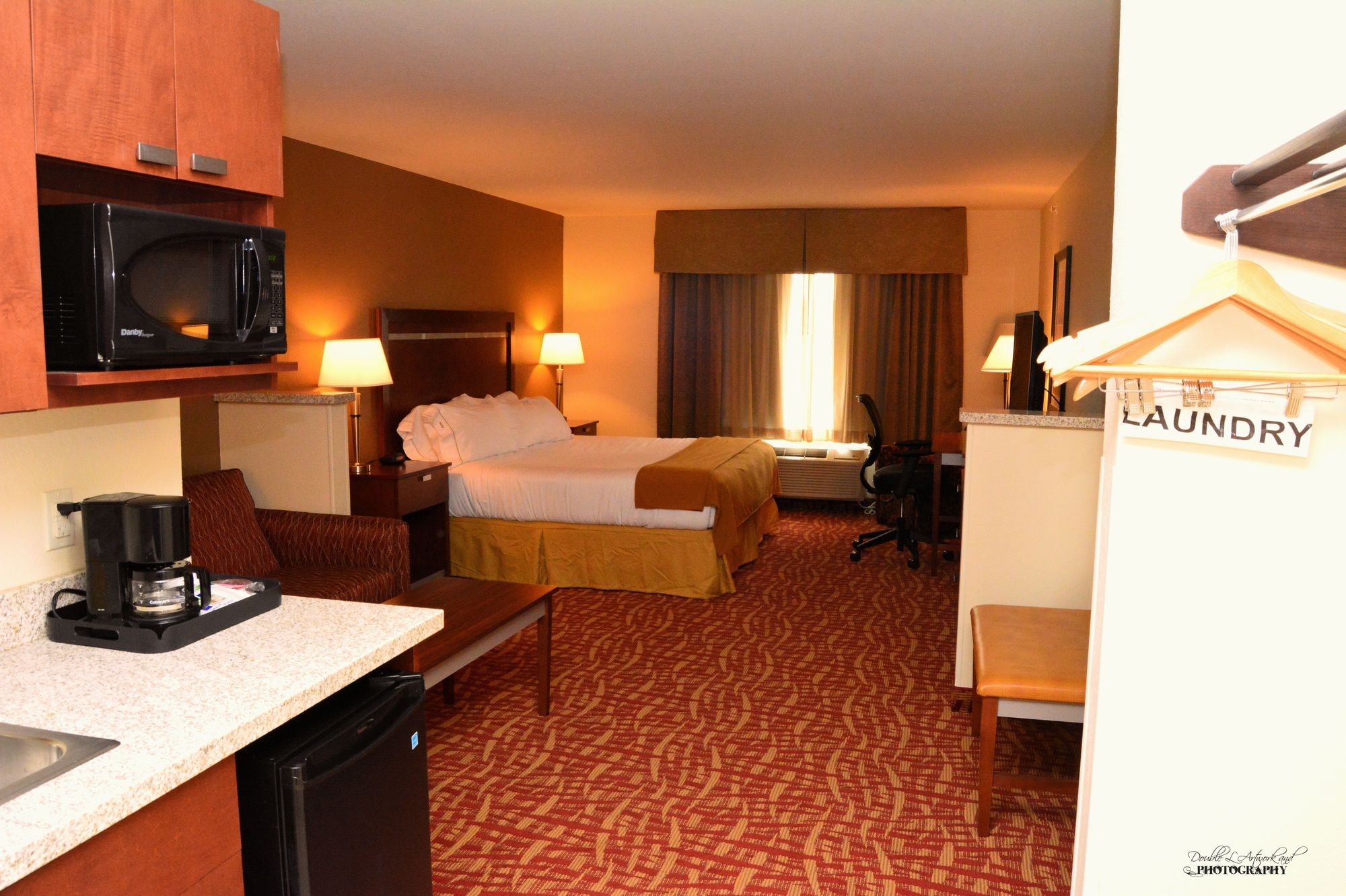 Holiday Inn Express & Suites Glendive