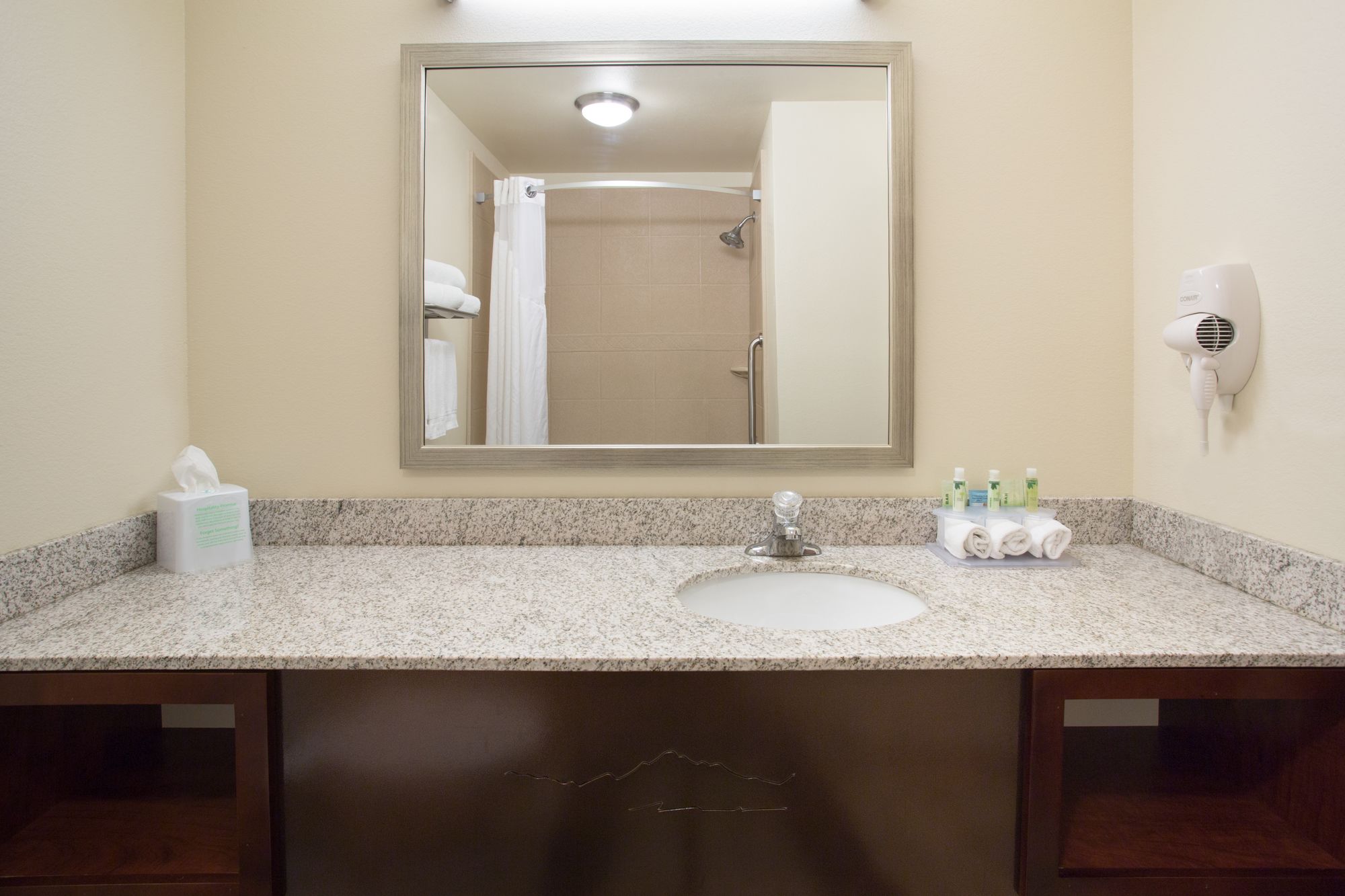 Holiday Inn Express & Suites Glendive
