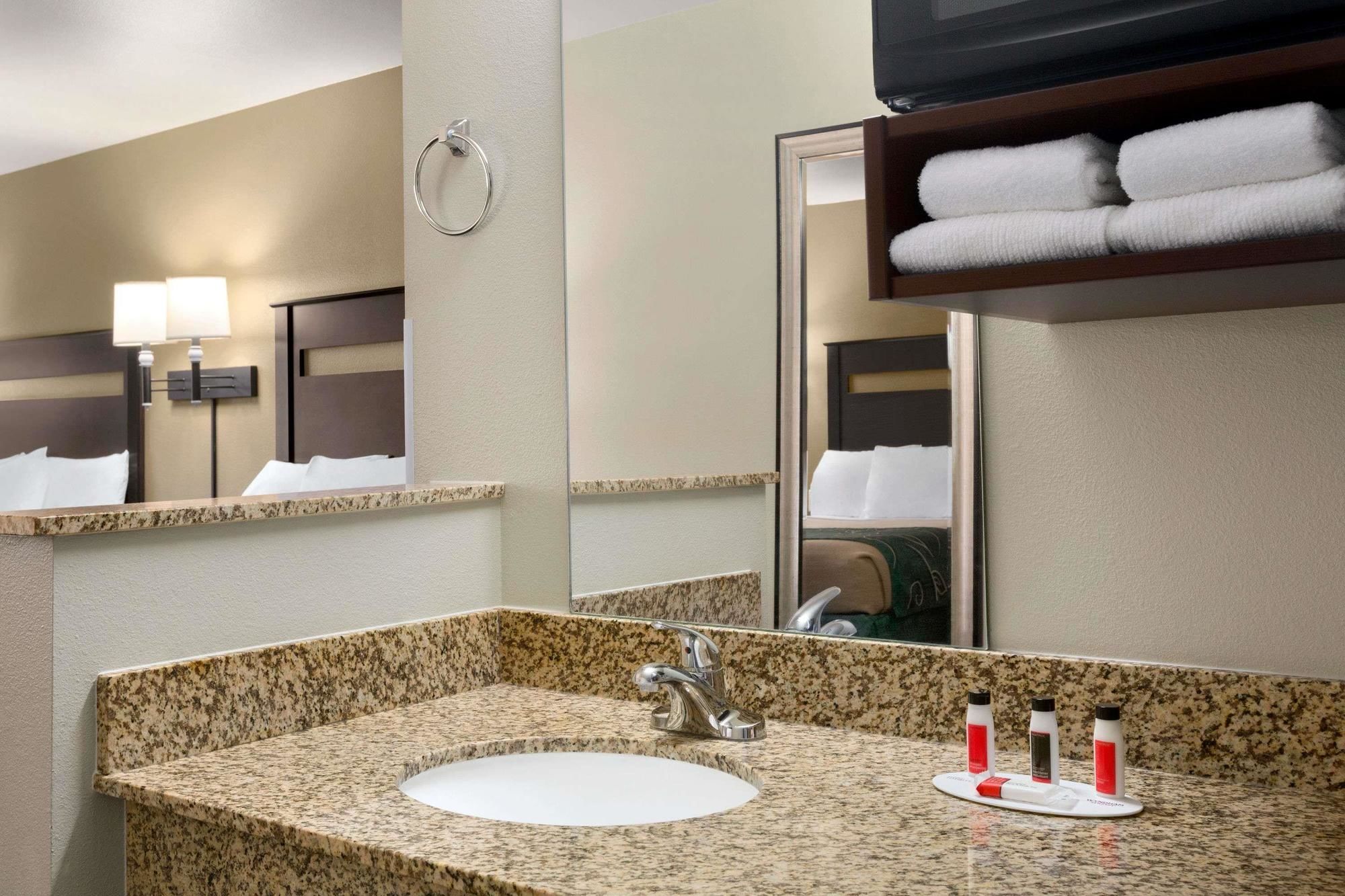 Baymont By Wyndham Glendive