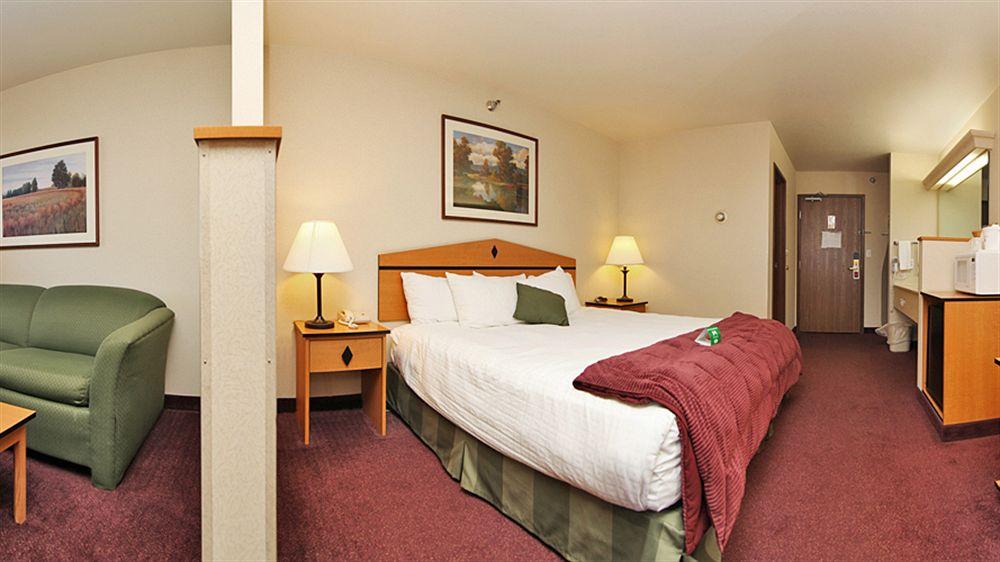 Crystal Inn Hotel & Suites Great Falls