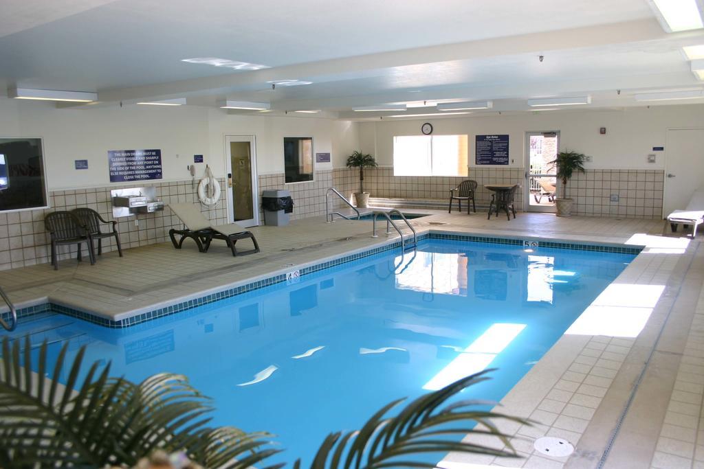 Crystal Inn Hotel & Suites Great Falls