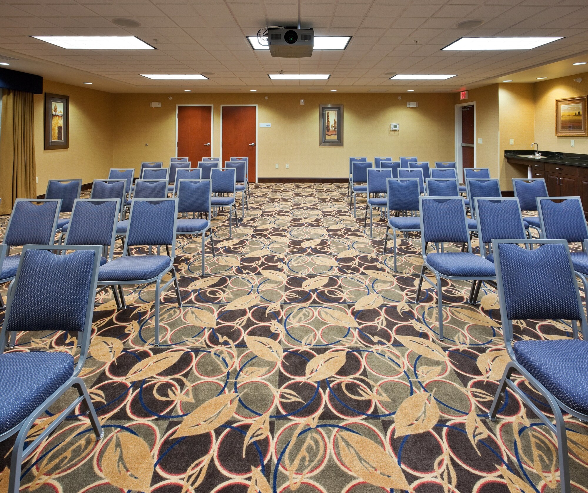 Holiday Inn Express Hotel & Suites Great Falls