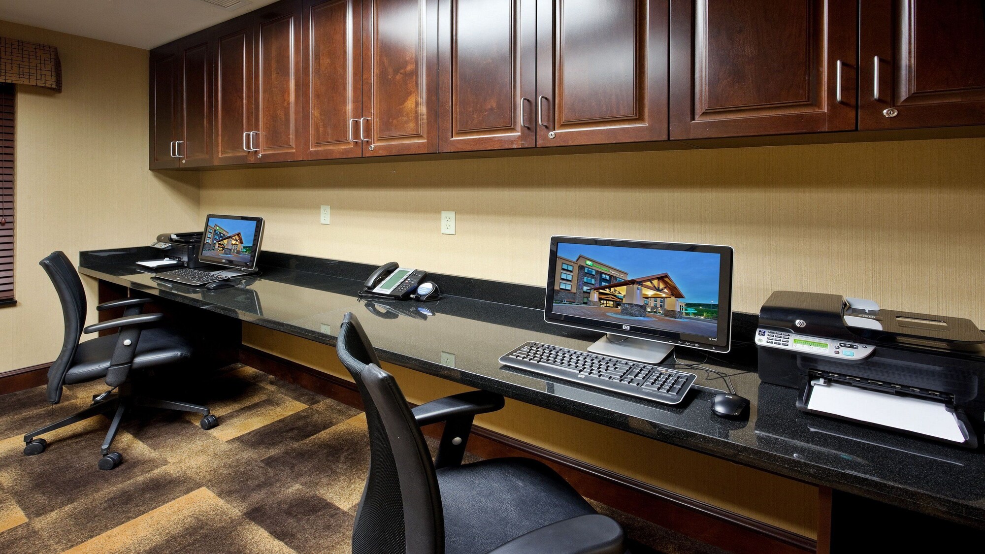 Holiday Inn Express Hotel & Suites Great Falls