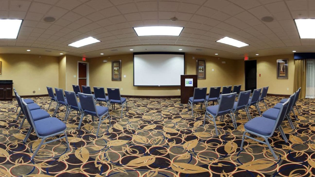 Holiday Inn Express Hotel & Suites Great Falls