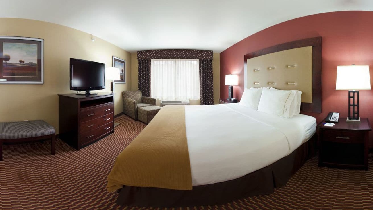 Holiday Inn Express Hotel & Suites Great Falls