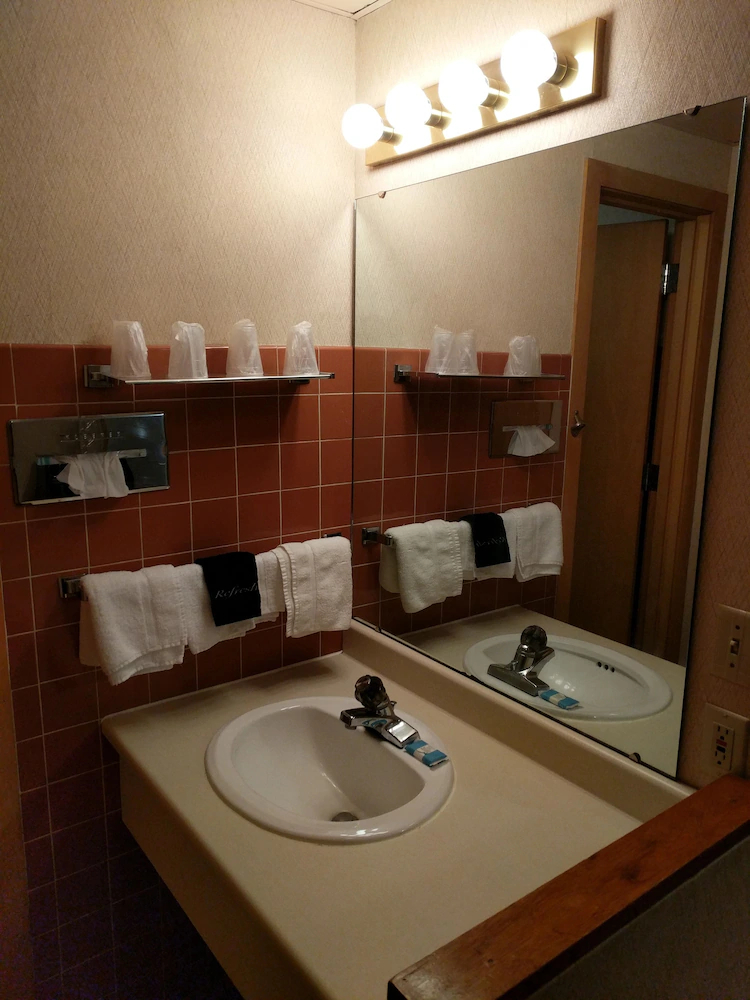 The Mid-Town Motel