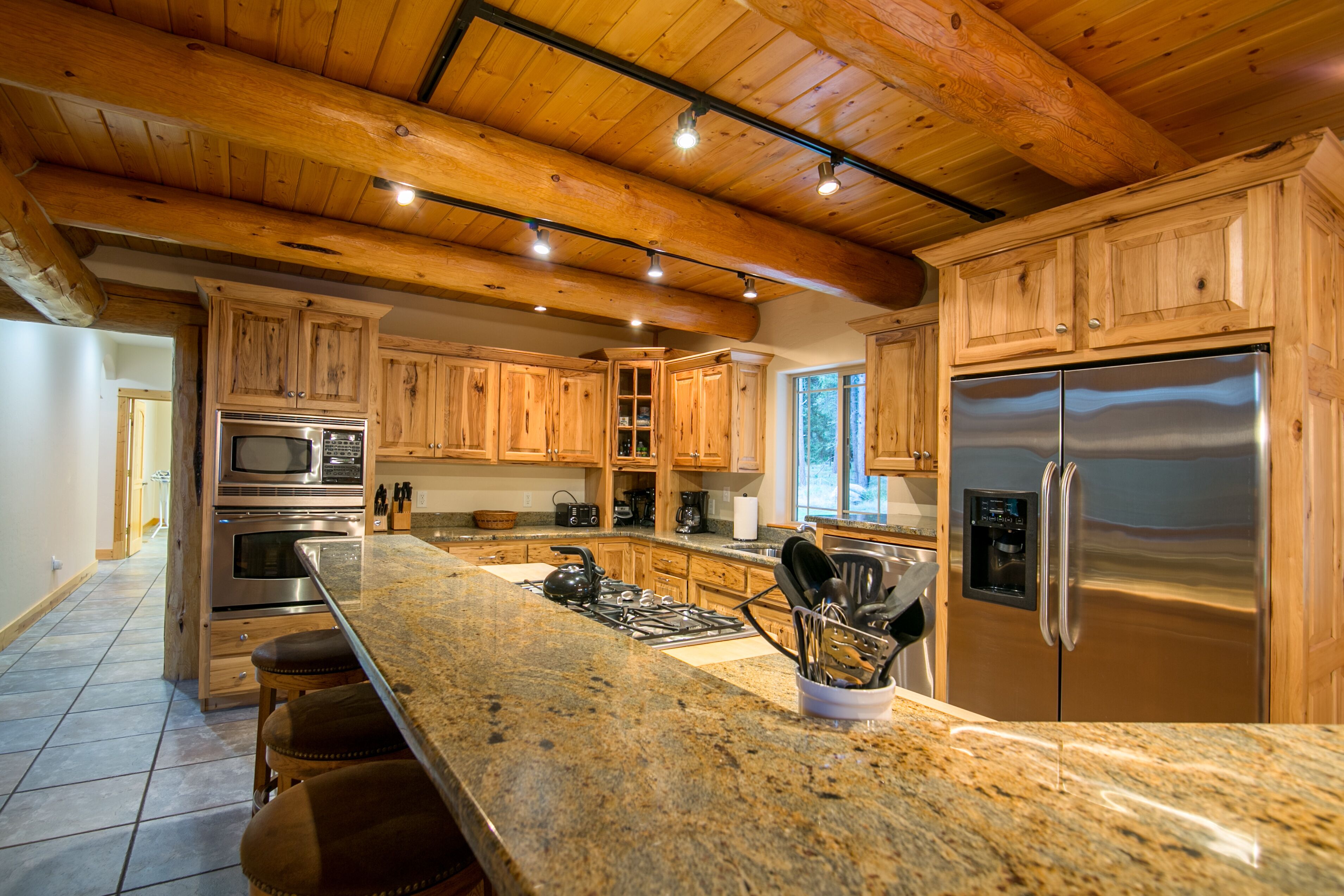 Pineview Lodge