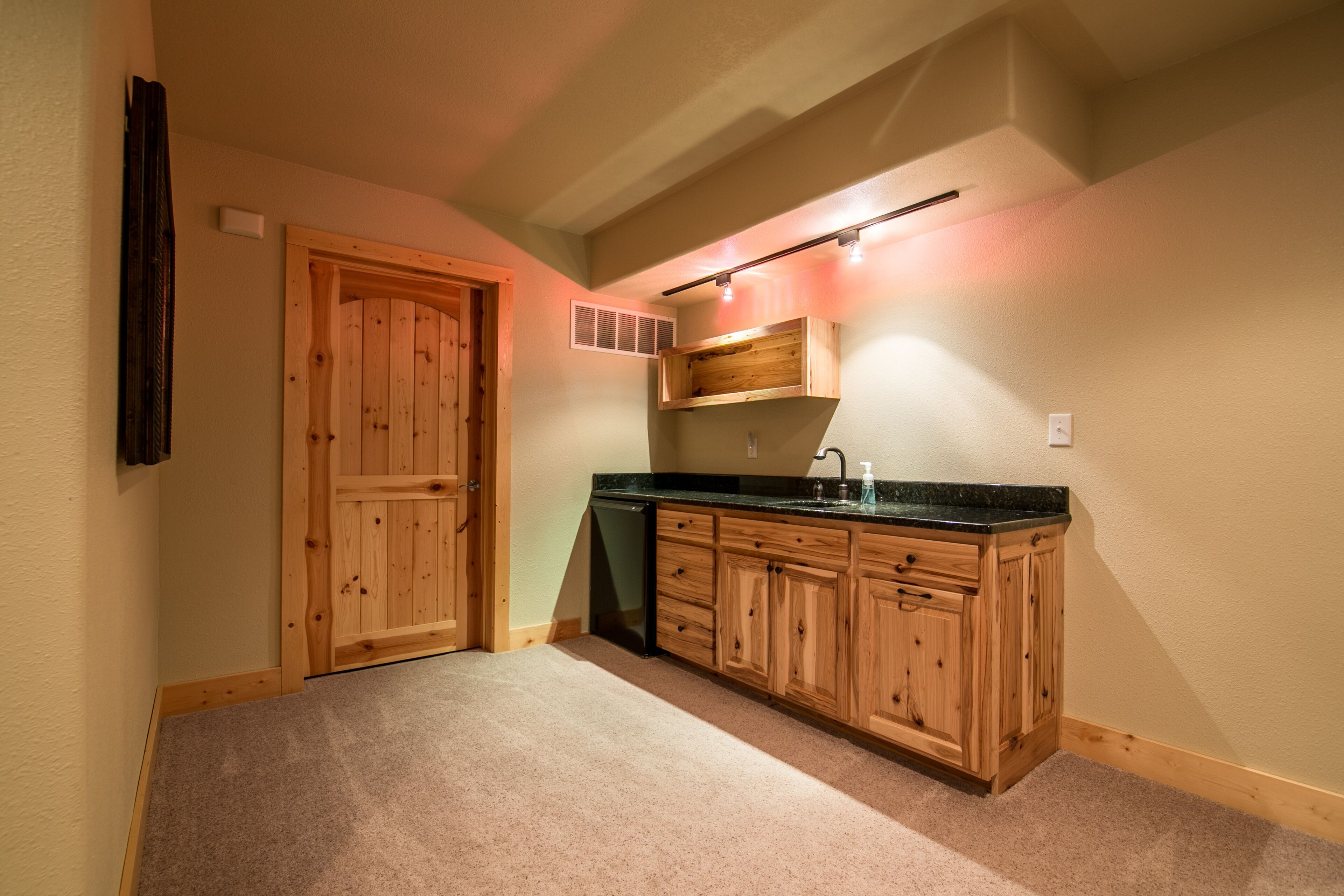 Pineview Lodge